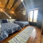 Casa Da Esculca Holiday home *